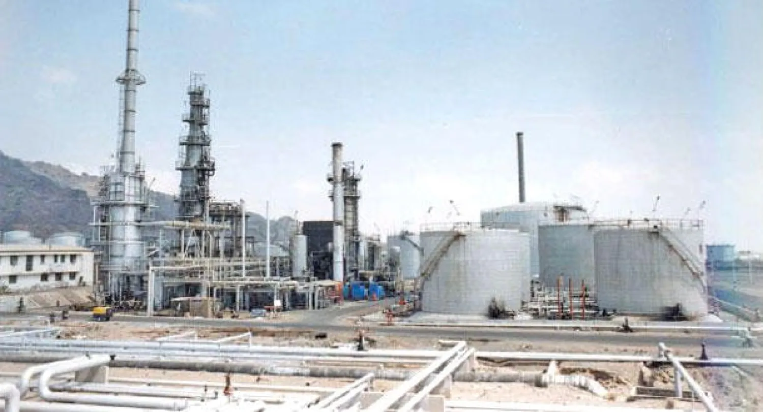 توقّف مصافي عدن يتسبب بكارثة إنسانية