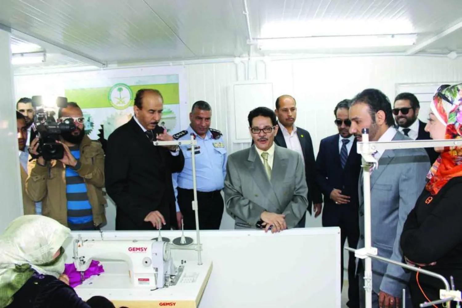 تدشين برامج إغاثية للاجئين السوريين في الزعتري بمنحة سعودية