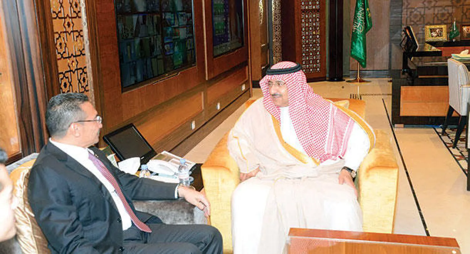 الأمير محمد بن نايف ولي ولي العهد السعودي لدى لقائه وزير الدفاع الماليزي في الرياض أمس (واس)
