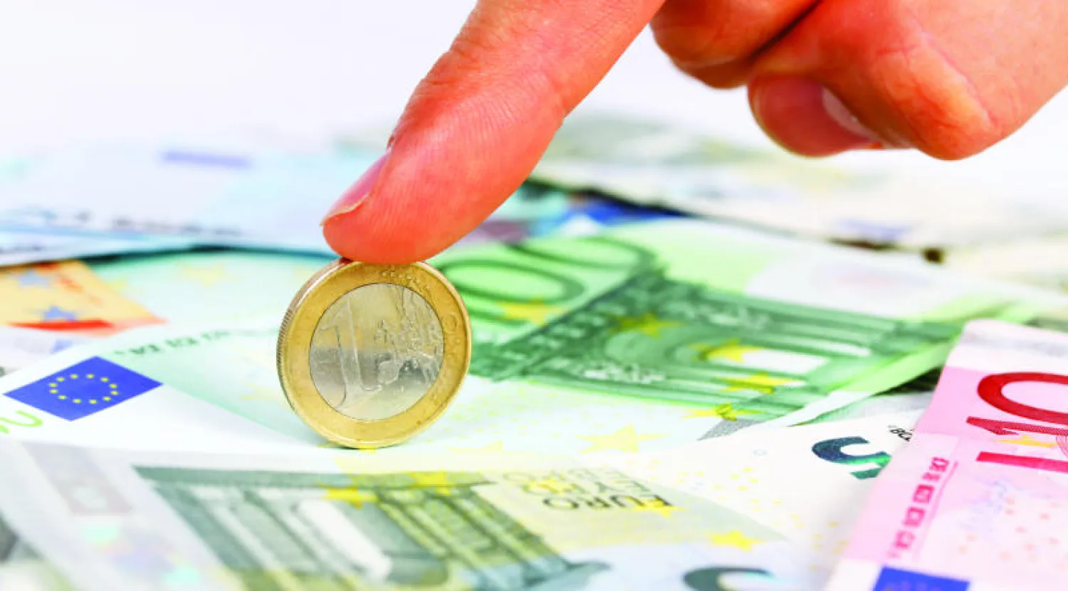 مظاهرة احتجاجية ضد مفاوضات التجارة الحرة عشية انطلاق جولة جديدة بين واشنطن وبروكسل