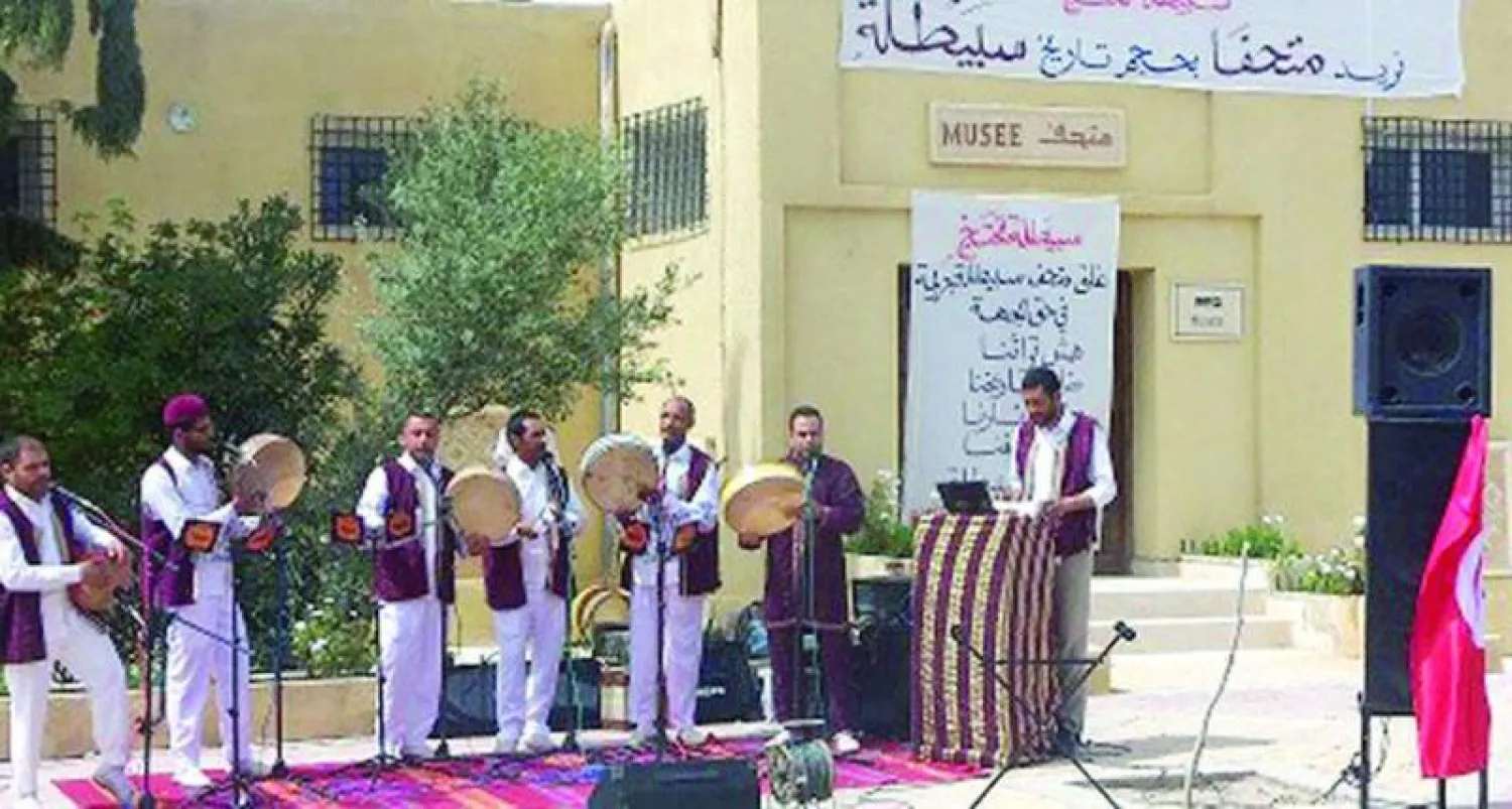 فرقة مدائح وأذكار دينية شاركت في الحملة