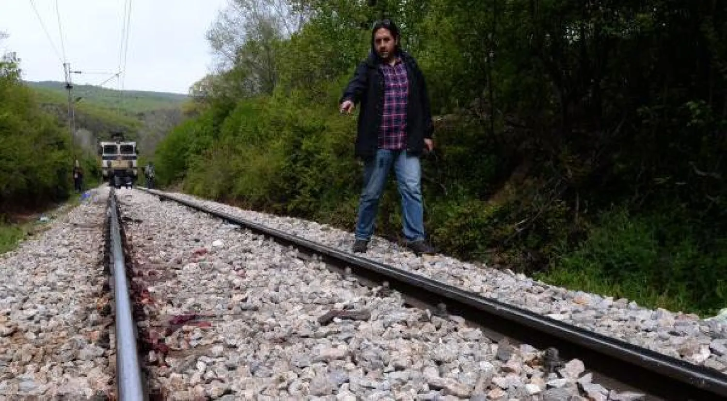 مصرع 14 مهاجرا دهسًا بقطار وسط مقدونيا