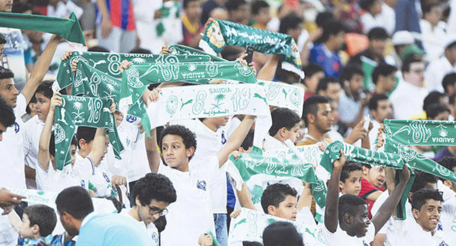 جماهير الأخضر في جدة أبدت تفاعلاً كبيرًا حتى في المباريات الودية (أرشيف «الشرق الأوسط»)