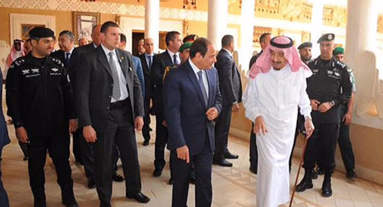 خادم الحرمين يستقبل الرئيس السيسي في قصر العوجا