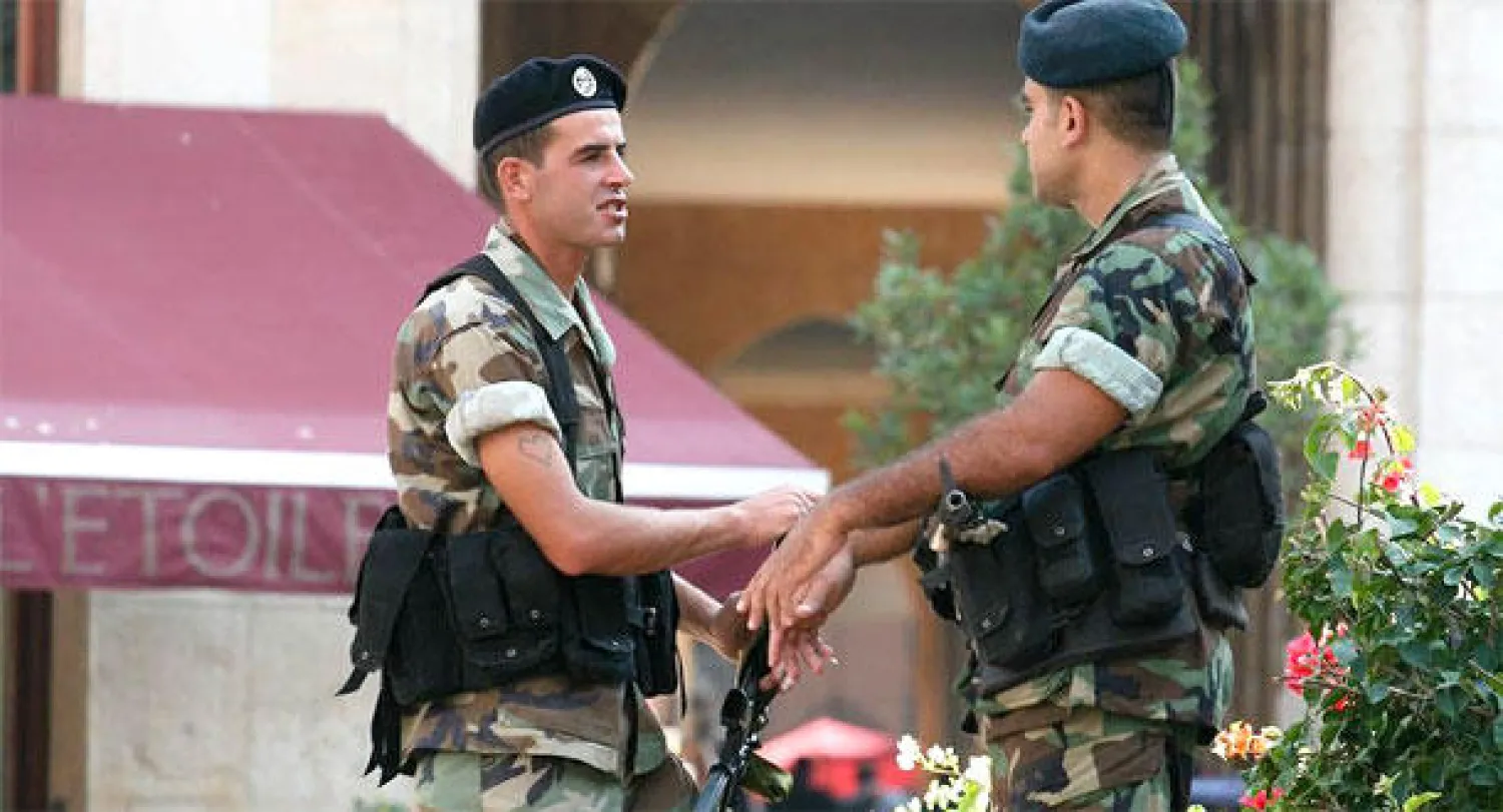 قوات الأمن اللبنانية تعتقل مواطنا بشبهة تجنيده أفرادا بـ«داعش»