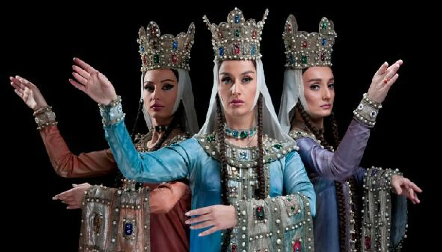 مسرح الصوت والضوء يستقبل فرقة باليه جورجيا القومية بأهرامات الجيزة