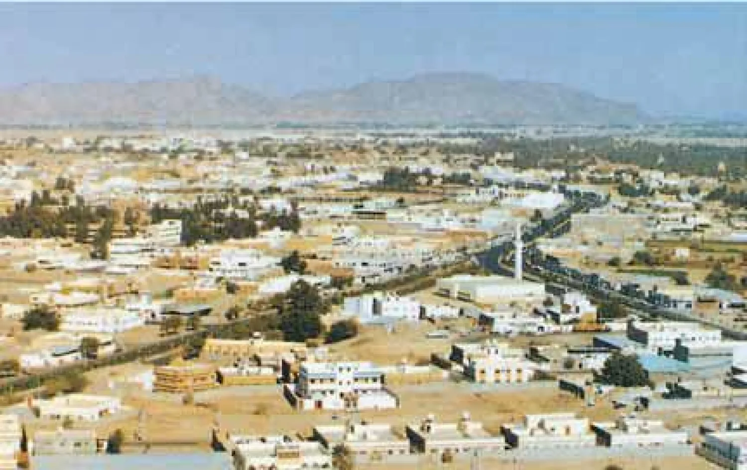 توقف المدارس ورحلات الطيران في نجران بسبب قصف المتمردين الحوثيين