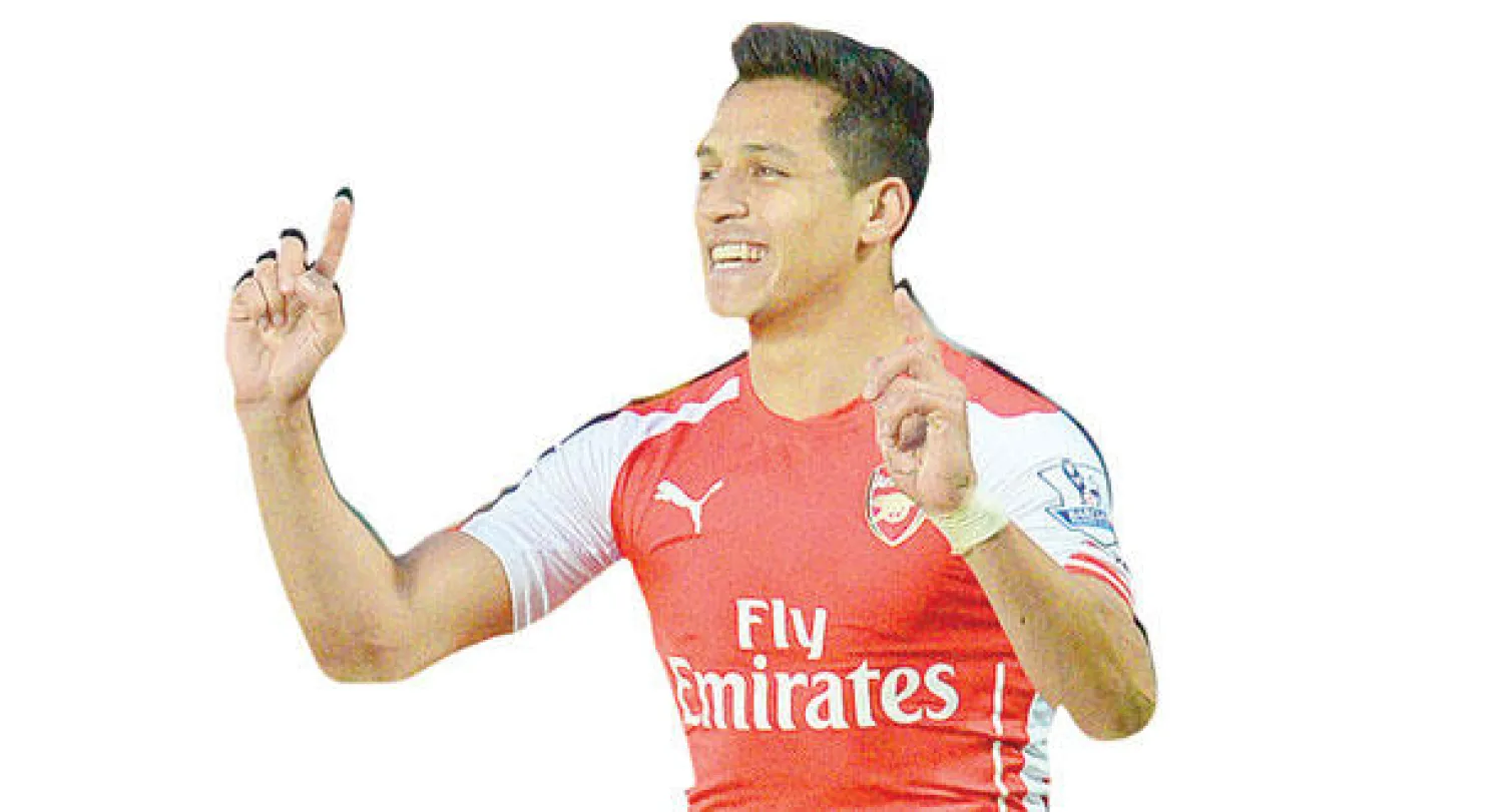 سانشيز يحتفل بثنائيته في مرمى هال (أ.ف.ب)