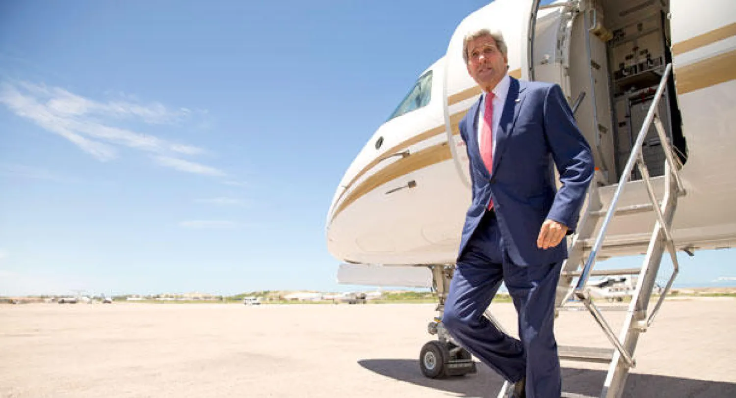 جون كيري يصل إلى الصومال في زيارة مفاجئة