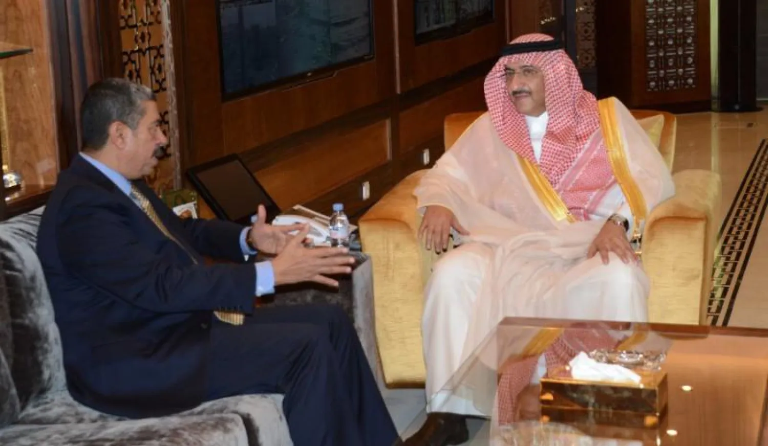 ولي العهد يستقبل نائب الرئيس اليمني ومبعوث الأمم المتحدة في اليمن