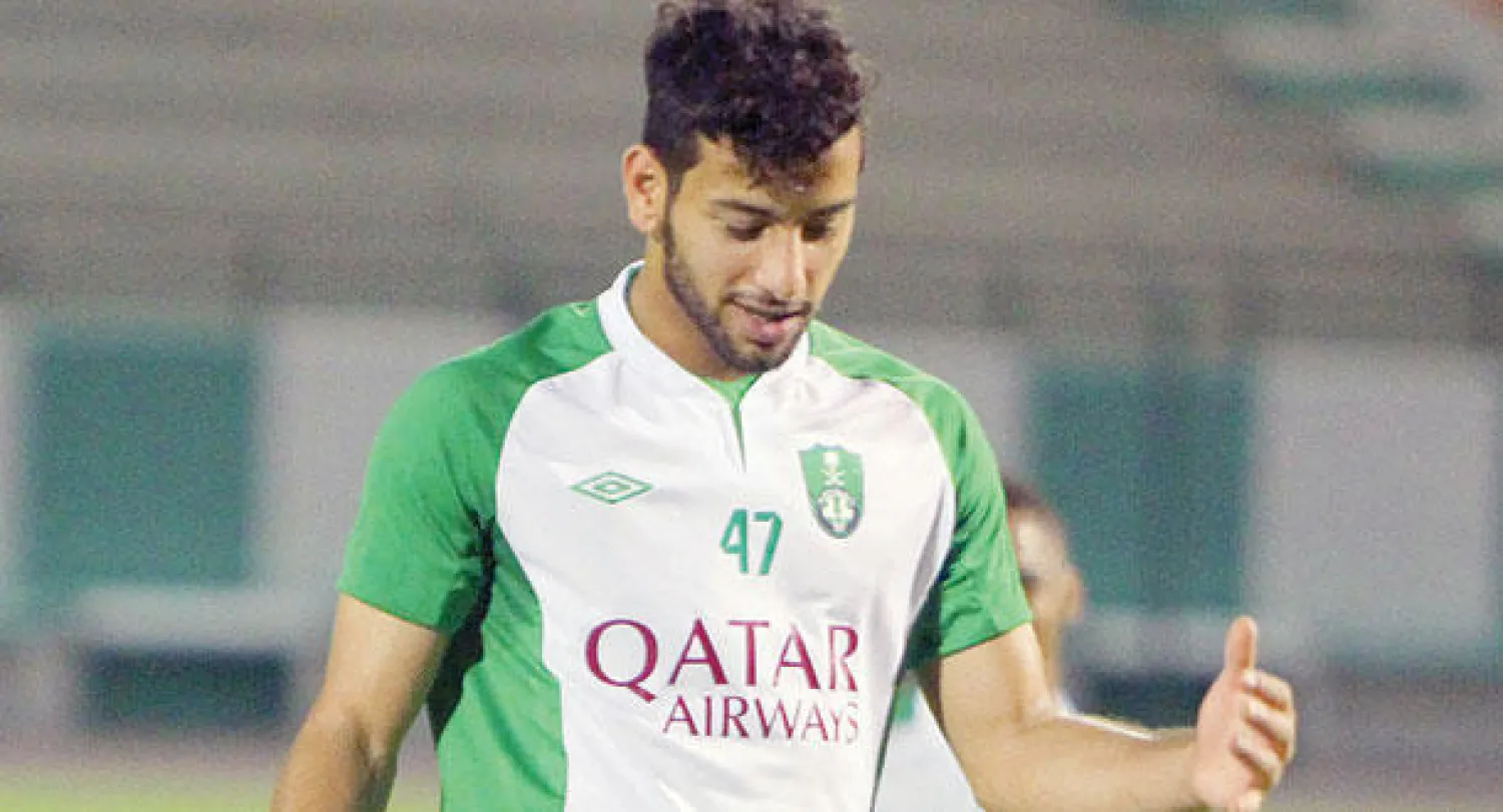 بصاص قد يلعب مهاجمًا أمام التعاون غدًا بسبب النقص الهجومي (تصوير: المركز الإعلامي بالنادي الأهلي)