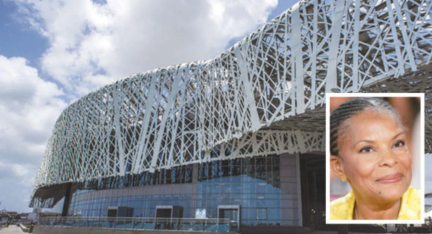 المتحف التذكاري للعبودية في غوادلوب.. وفي الإطار وزيرة العدل كريستيان توبيرا