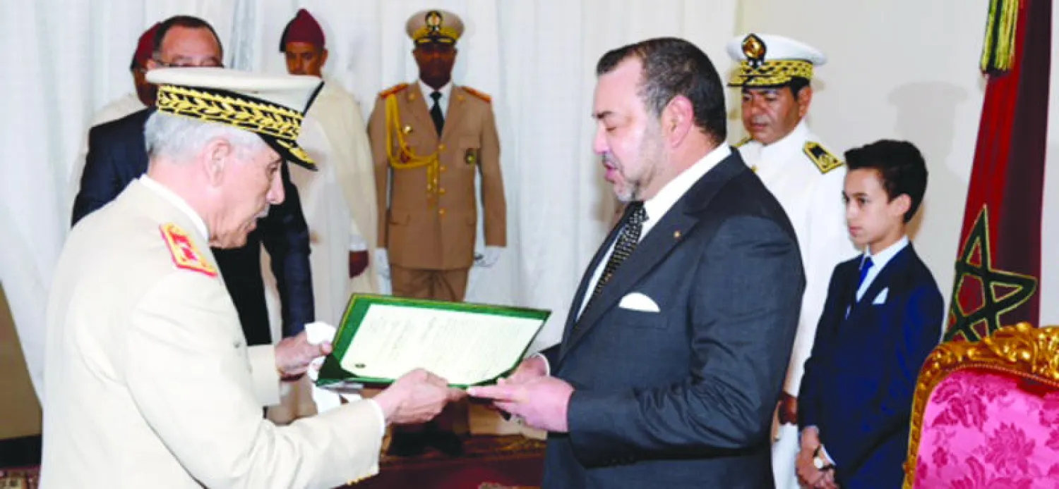 الملك محمد السادس لدى ترؤسه أمس في الدار البيضاء الاحتفال بالذكرى الـ59 لتأسيس القوات المسلحة الملكية (ماب)