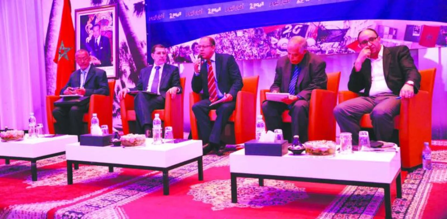 جانب من المشاركين في أشغال الندوة الأولى للمنتدى السياسي لجريدة «أخبار اليوم» والموقع الإلكتروني «اليوم 24» (تصوير: مصطفى حبيس)
