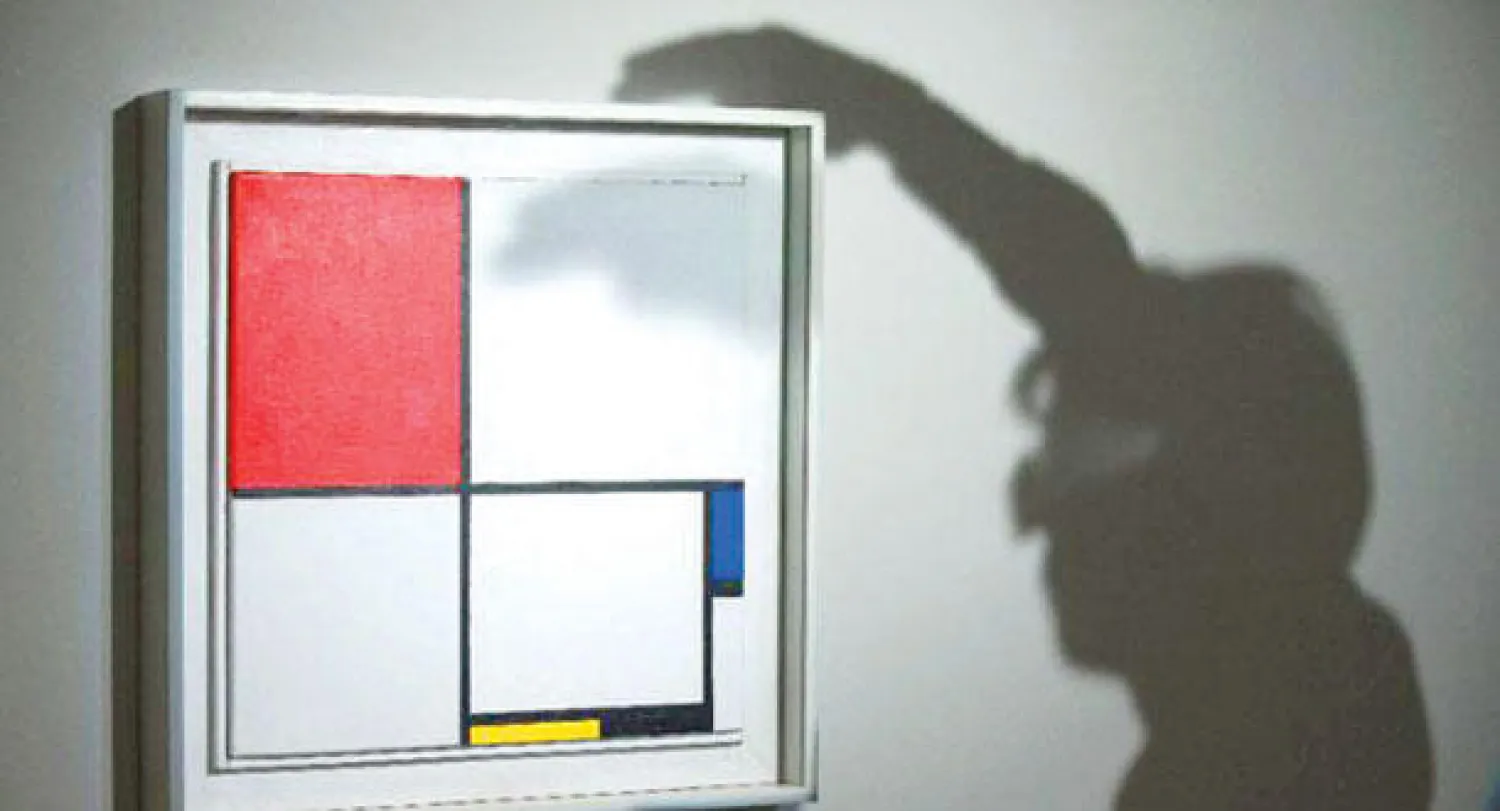 لوحة «كومبوزيشن3» للفنان الهولندي بيت موندريان التي رسمها عام 1929 وبيعت بـ50 مليون دولار (ا ف ب)