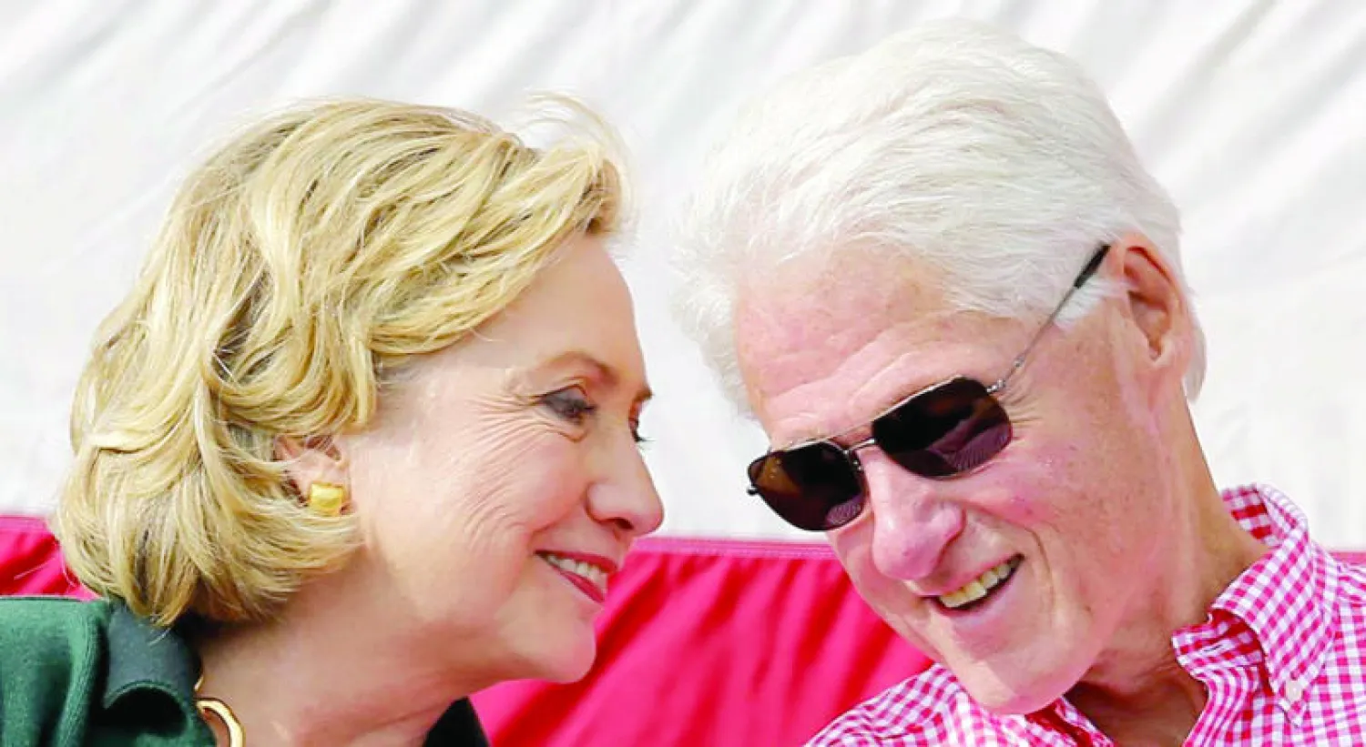 كلينتون وزوجته هيلاري (واشنطن بوست)