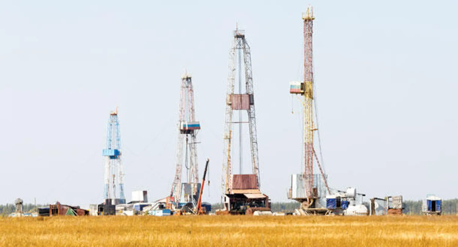 خبراء: صناعة النفط الصخري غير مستدامة.. والأسعار ستشهد تعافيًا في الأشهر المقبلة