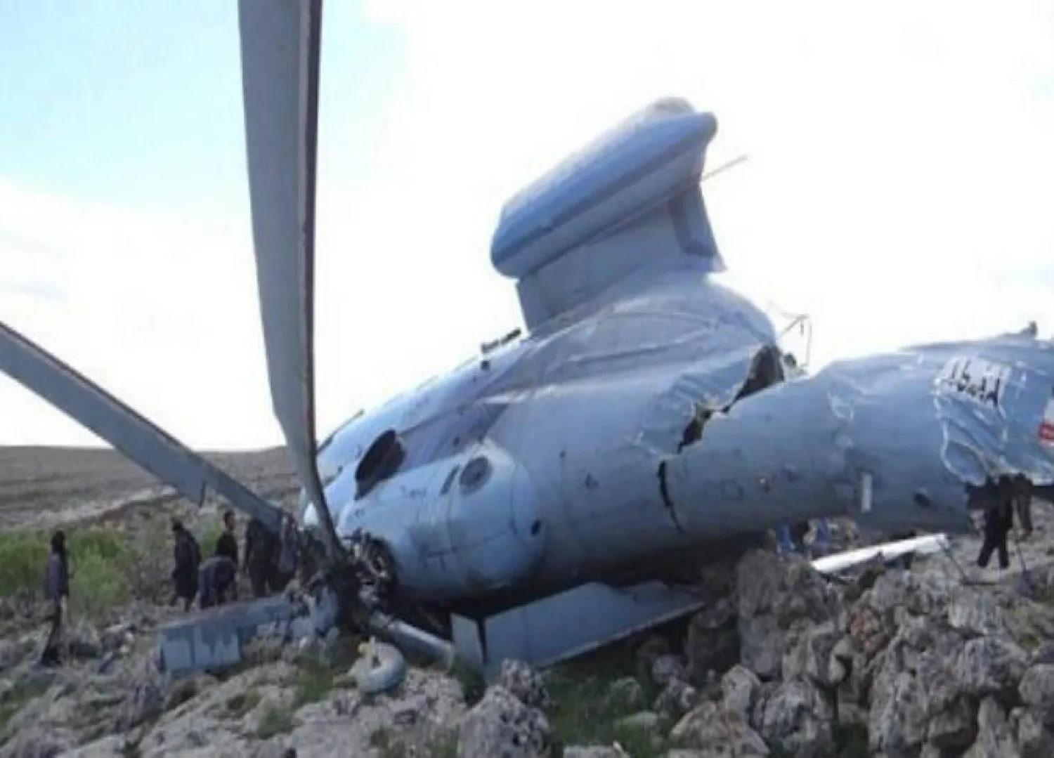 «داعش» يعلن إسقاط مروحية للنظام ومقتل طاقمها في حلب