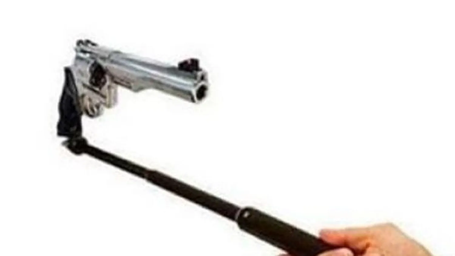 روسية تصيب نفسها بطلق ناري خلال التقاط صورة «سيلفي»