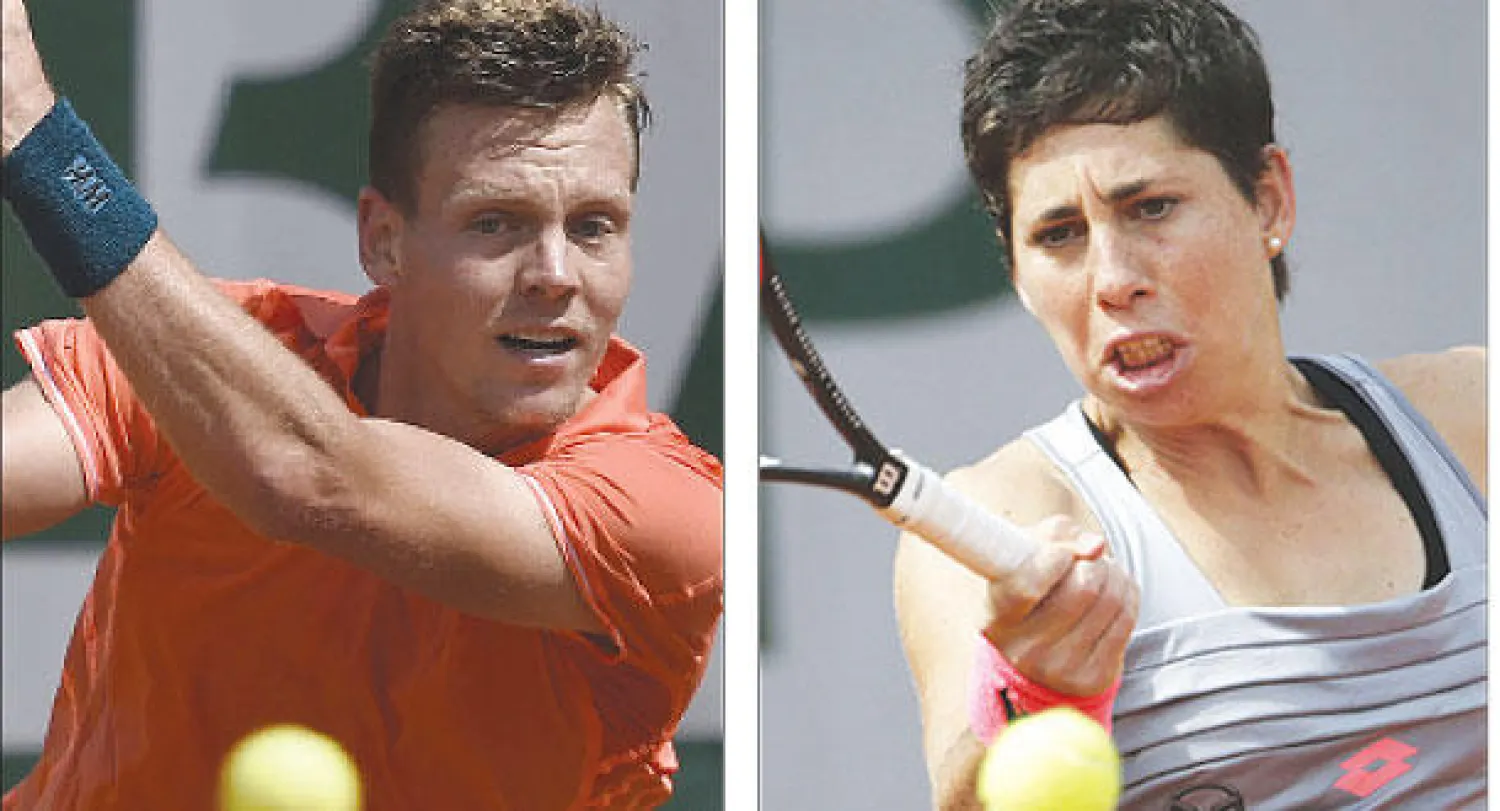 الإسبانية نافارو إلى الدور الثاني في رولان غاروس (إ.ب.أ) و التشيكي برديتش اجتاز الياباني نيشيوكا (أ.ف.ب)