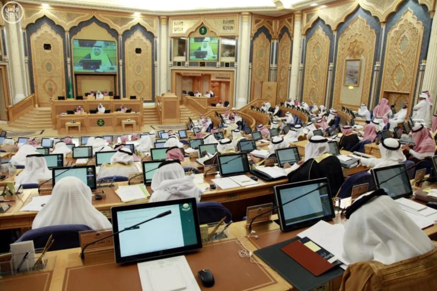 «الشورى» السعودي يوصي بالموافقة على نظام البحث العلمي الصحي لتحديد الأولويات