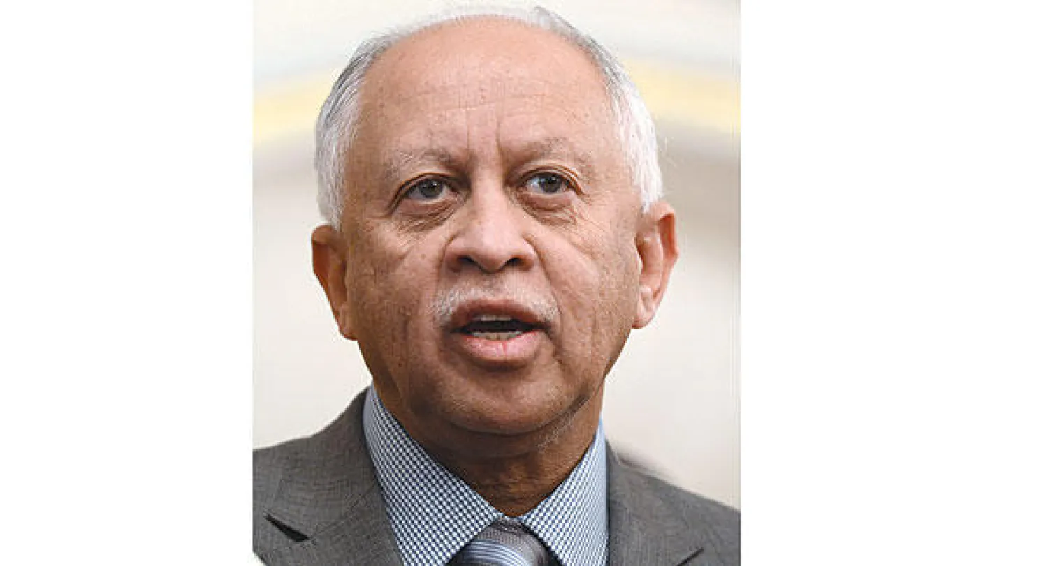 د. رياض ياسين