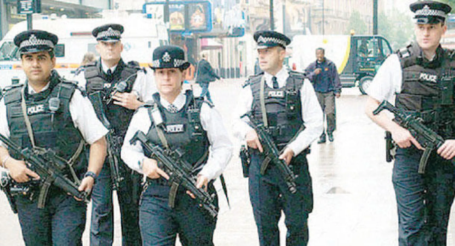 عناصر من الشرطة البريطانية («الشرق الأوسط»)