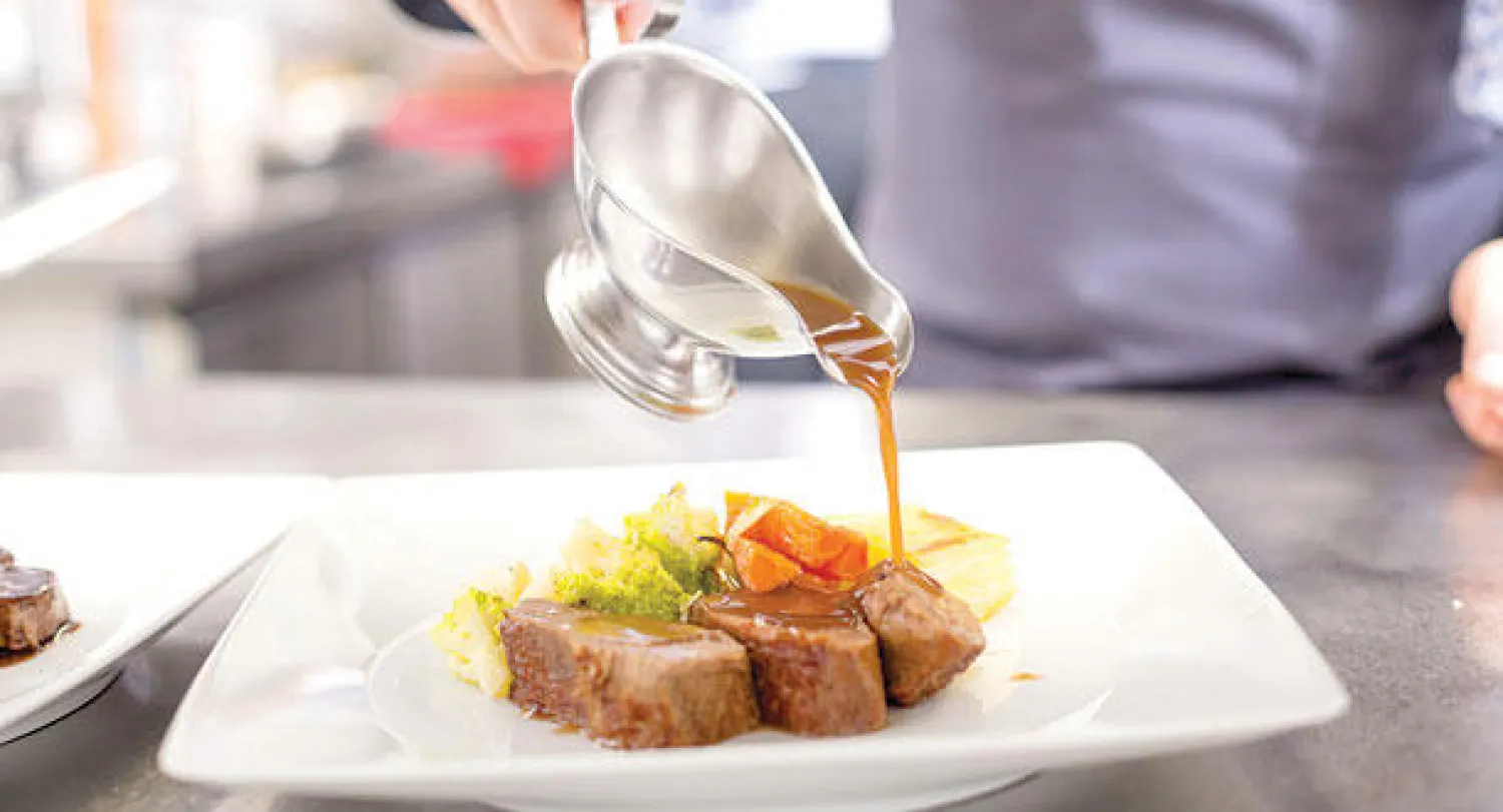 الصلصات.. رئيسية وجانبية في كل المطابخ العالمية