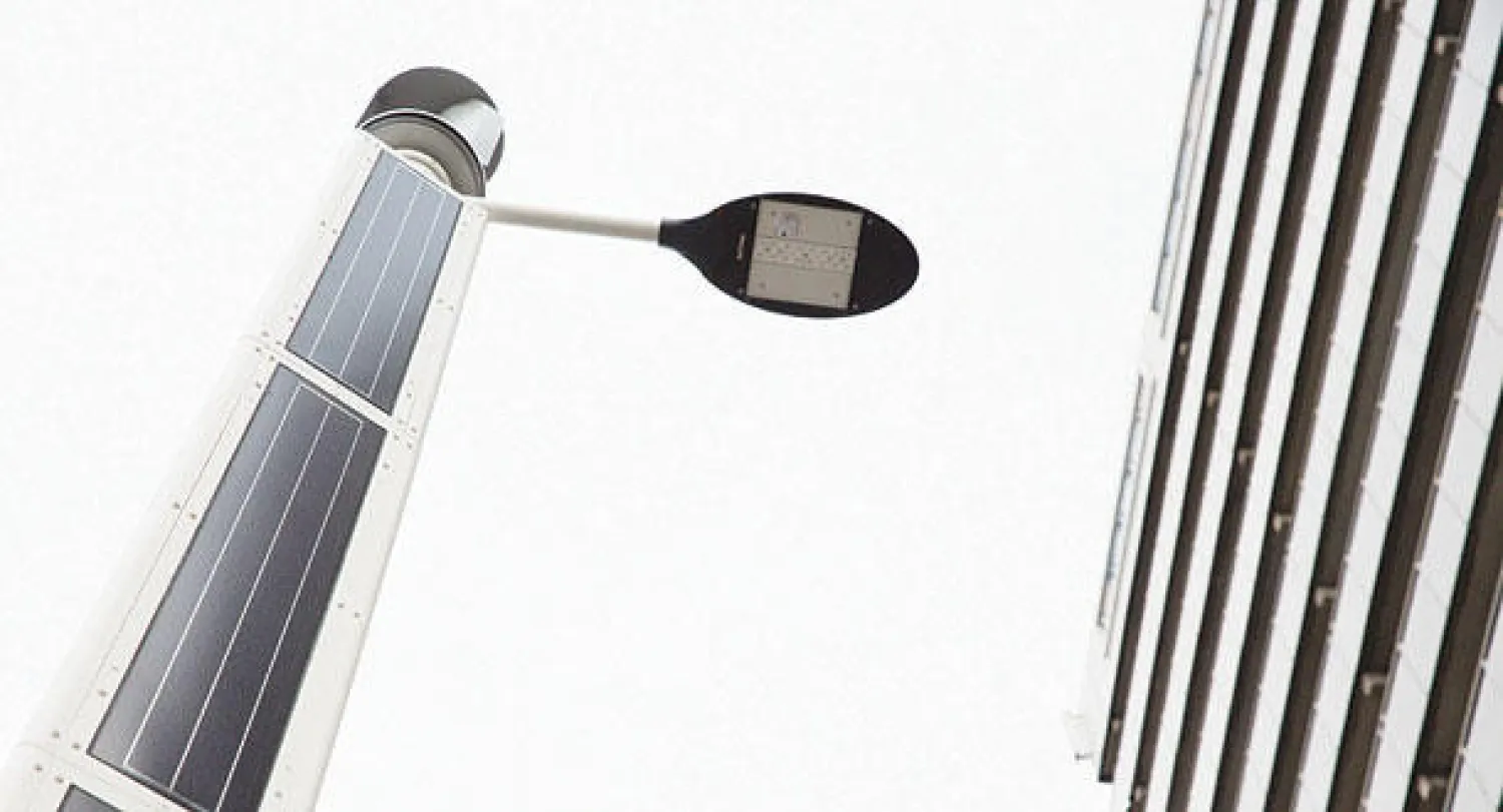 مصابيح «إل إي دي» لإضاءة الشوارع في كوبنهاغن عاصمة الدنمارك تصمم بمستشعرات ترتبط بشبكة لا سلكية مع الإنترنت