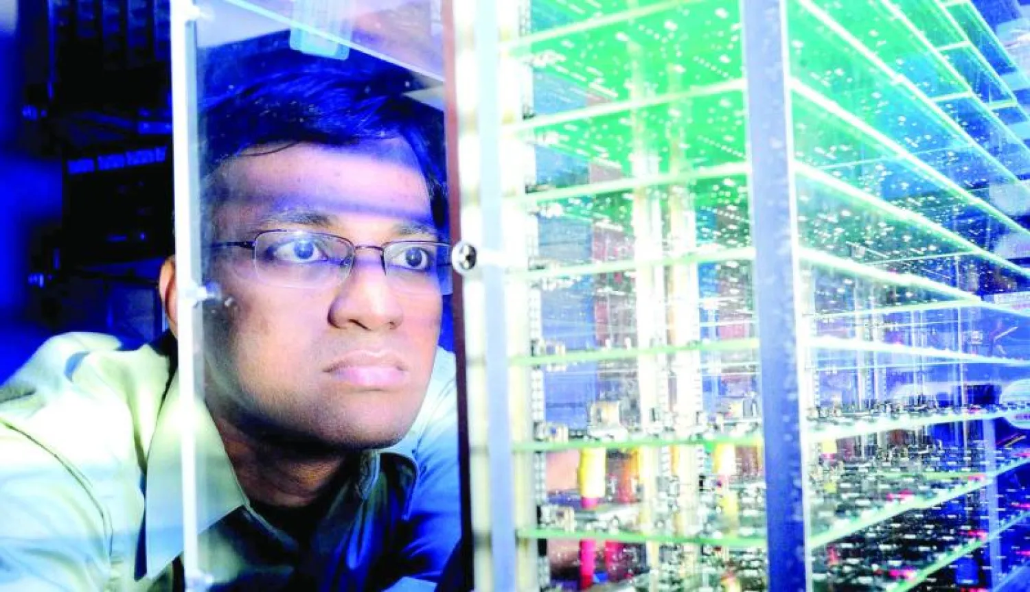 مراكز الأبحاث تعمل على تطوير كومبيوترات تنفذ مليار مليار عملية في الثانية