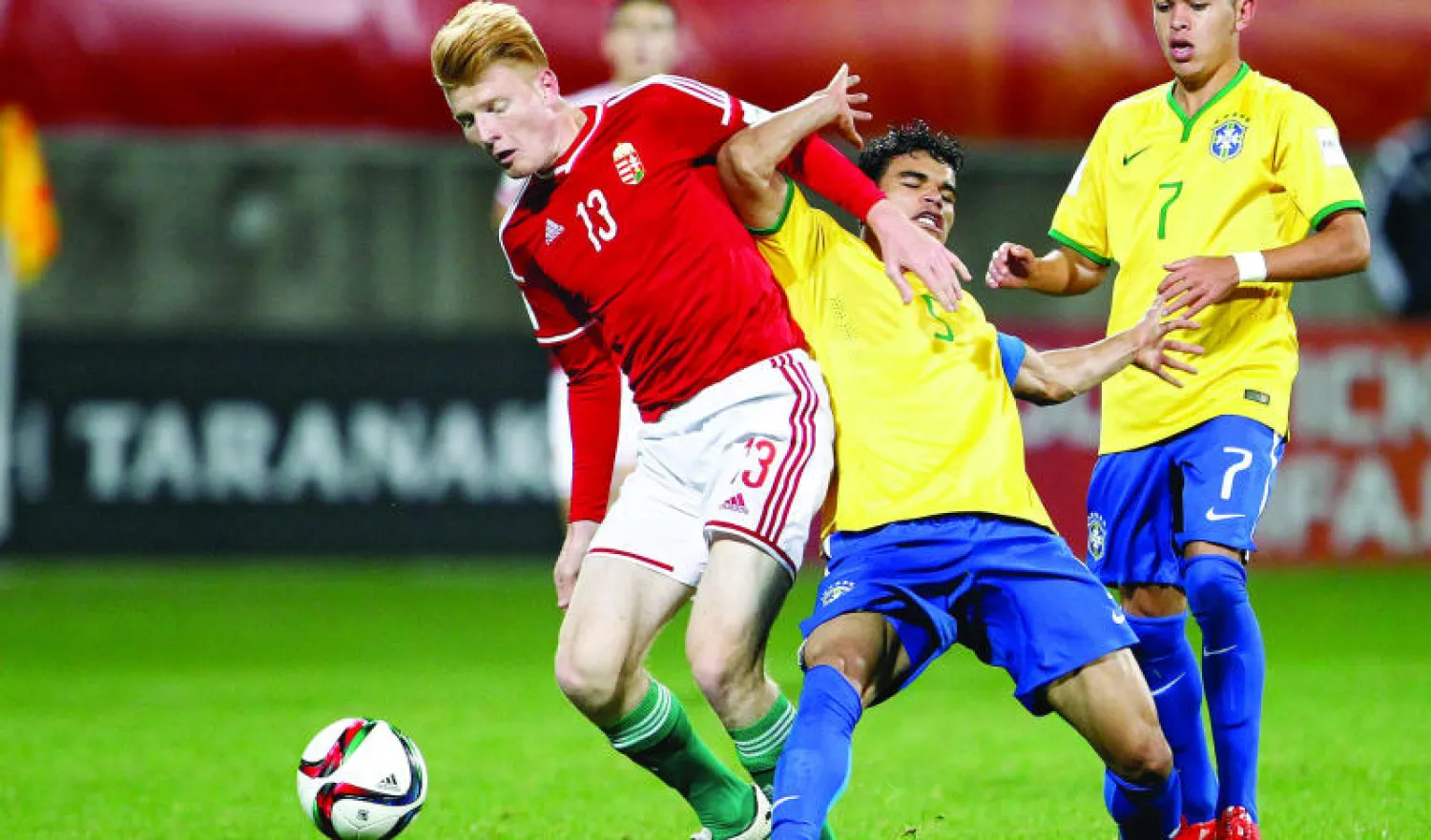 من مواجهات مونديال الشباب الحالي في نيوزيلندا (د.ب.أ)