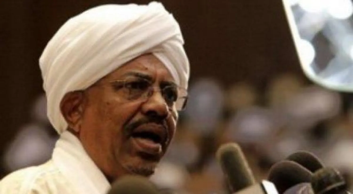 السودان يبحث عن تهيئة المناخ السياسي بحكومة جديدة