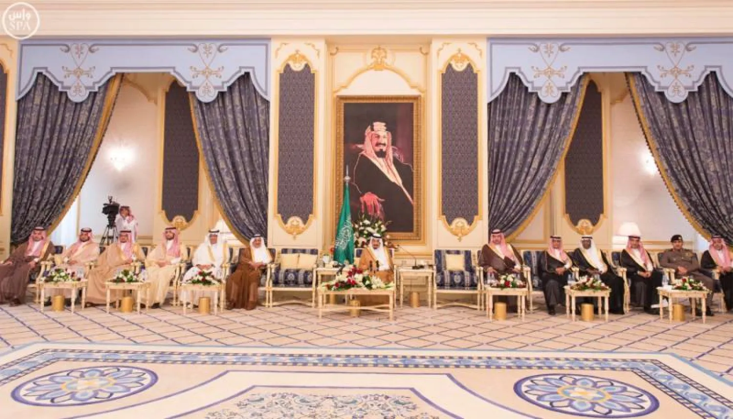 خادم الحرمين الشريفين للرياضيين: ديننا ينبذ التعصب والتنافر بين أبناء الوطن الواحد