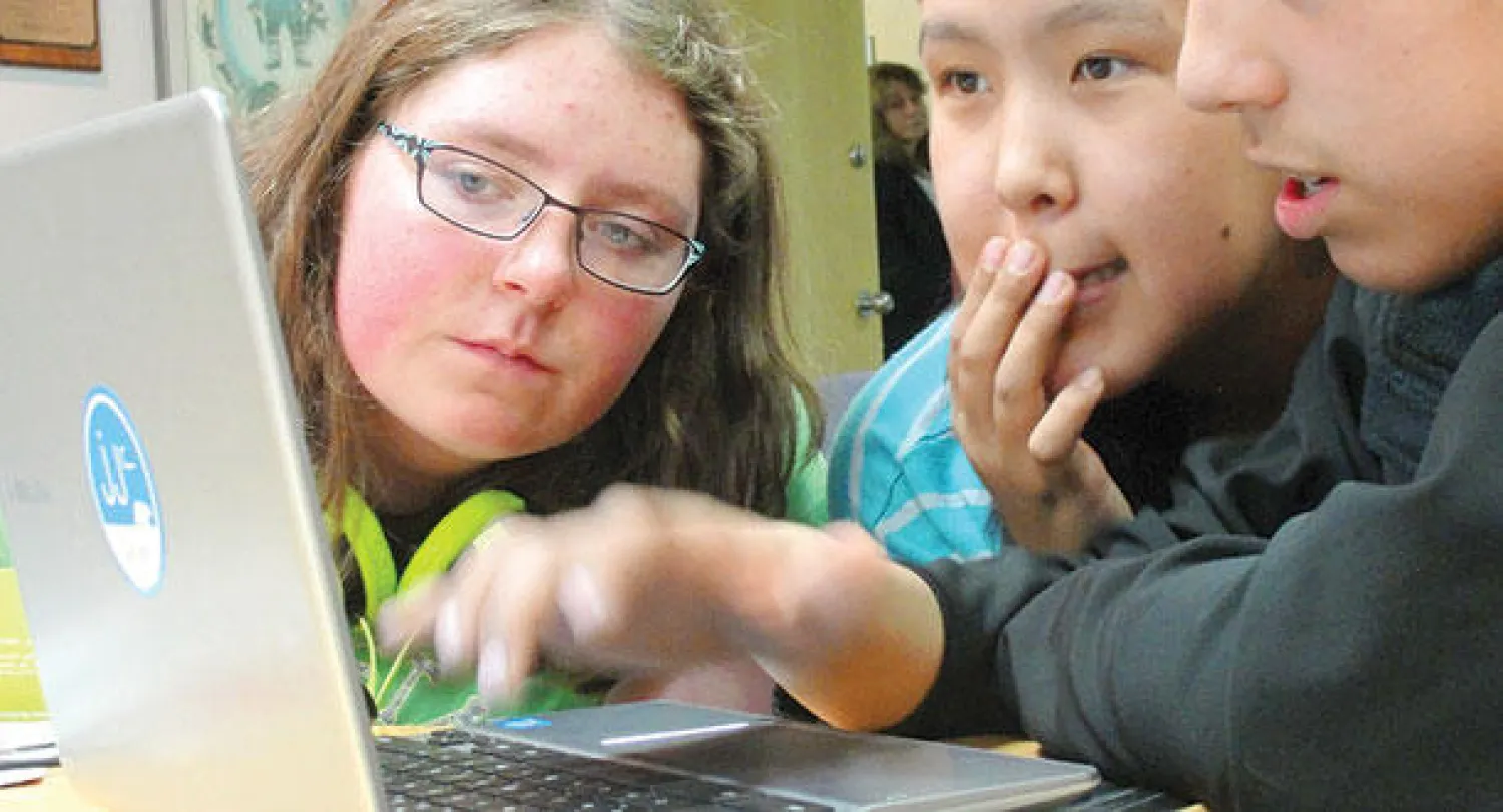 لكي لا يتعلموا التطرف من الشاشة