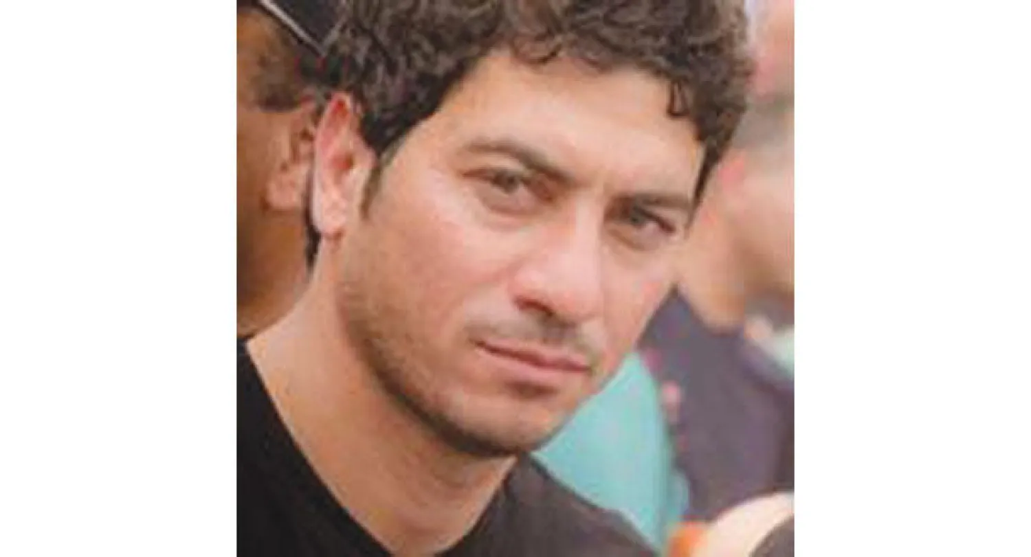 الشاعر مروان مخول