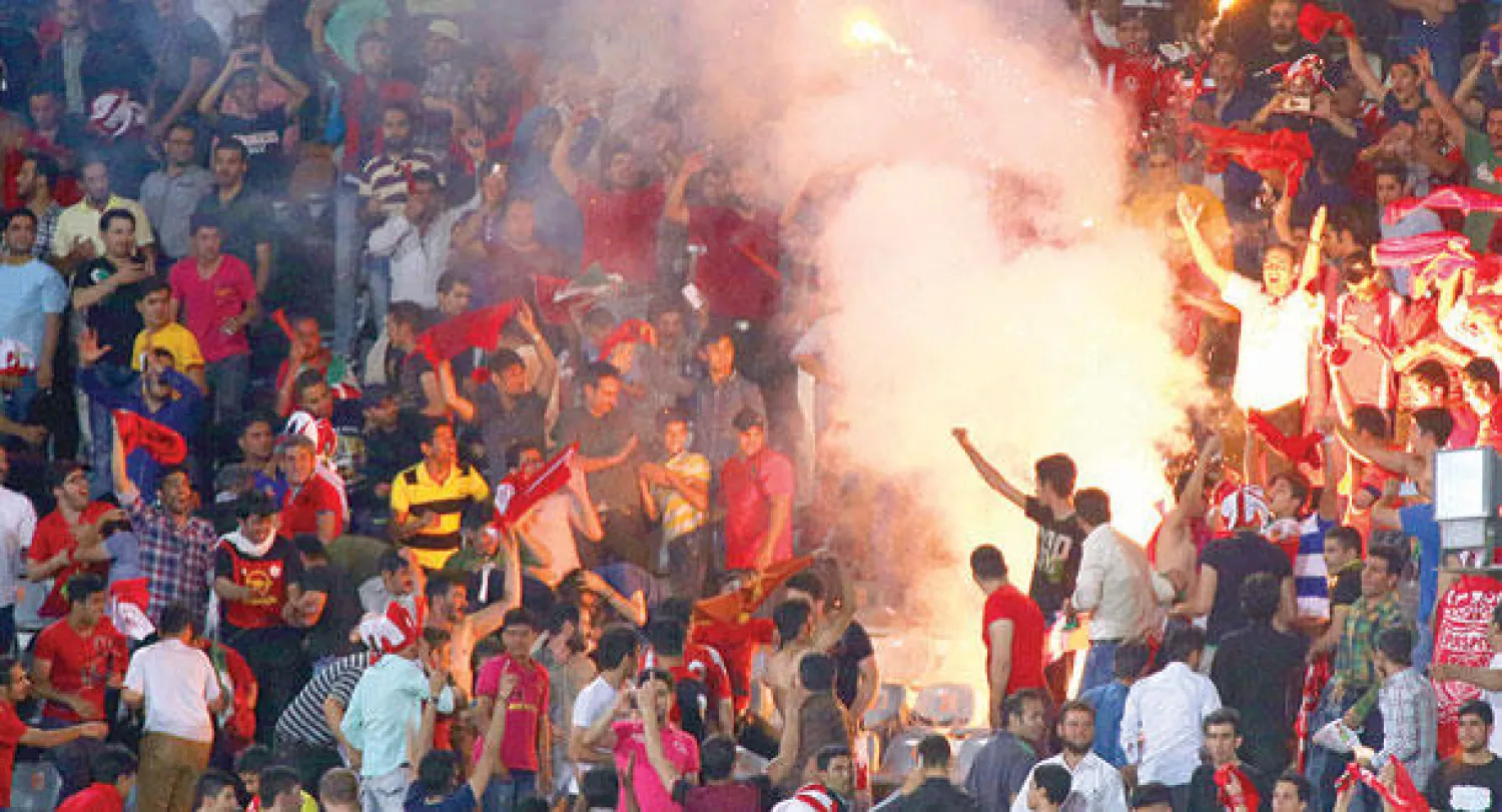 الآسيوي لم يصدر قرارات تناسب حجم الشغب والإساءات من قبل الجماهير الإيرانية في الدوري الآسيوي (أ.ف.ب)