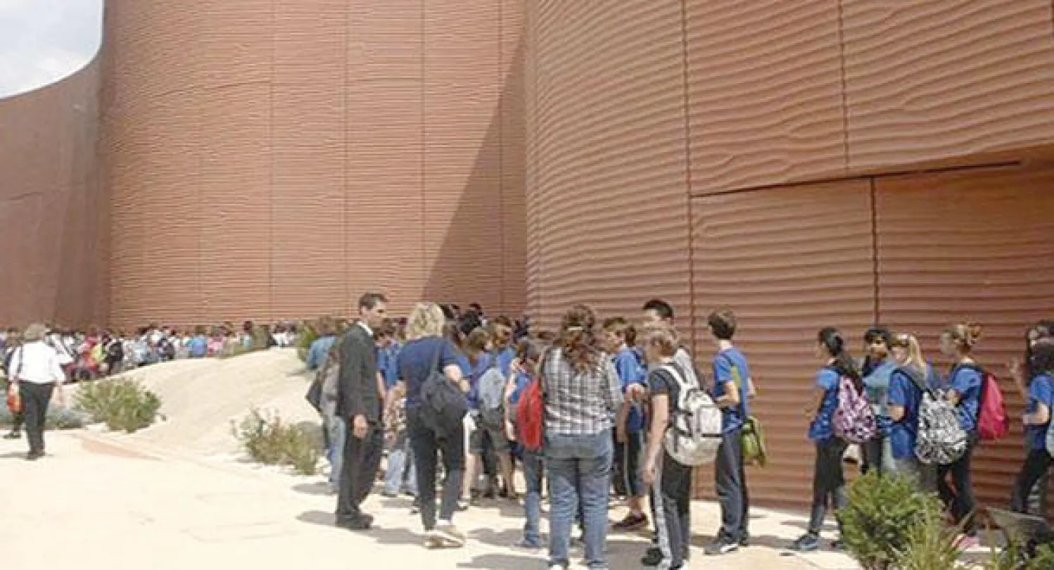 شهد جناح الإمارات إقبالاً كبيرًا في معرض «إكسبو ميلانو» (وام)