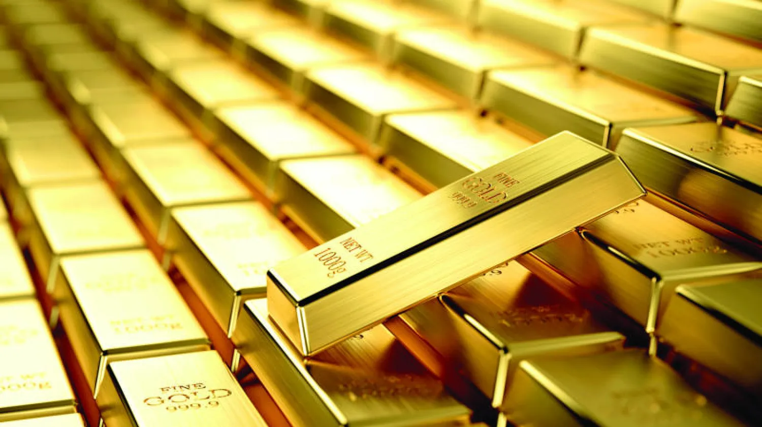 الذهب يحافظ على مكاسبه