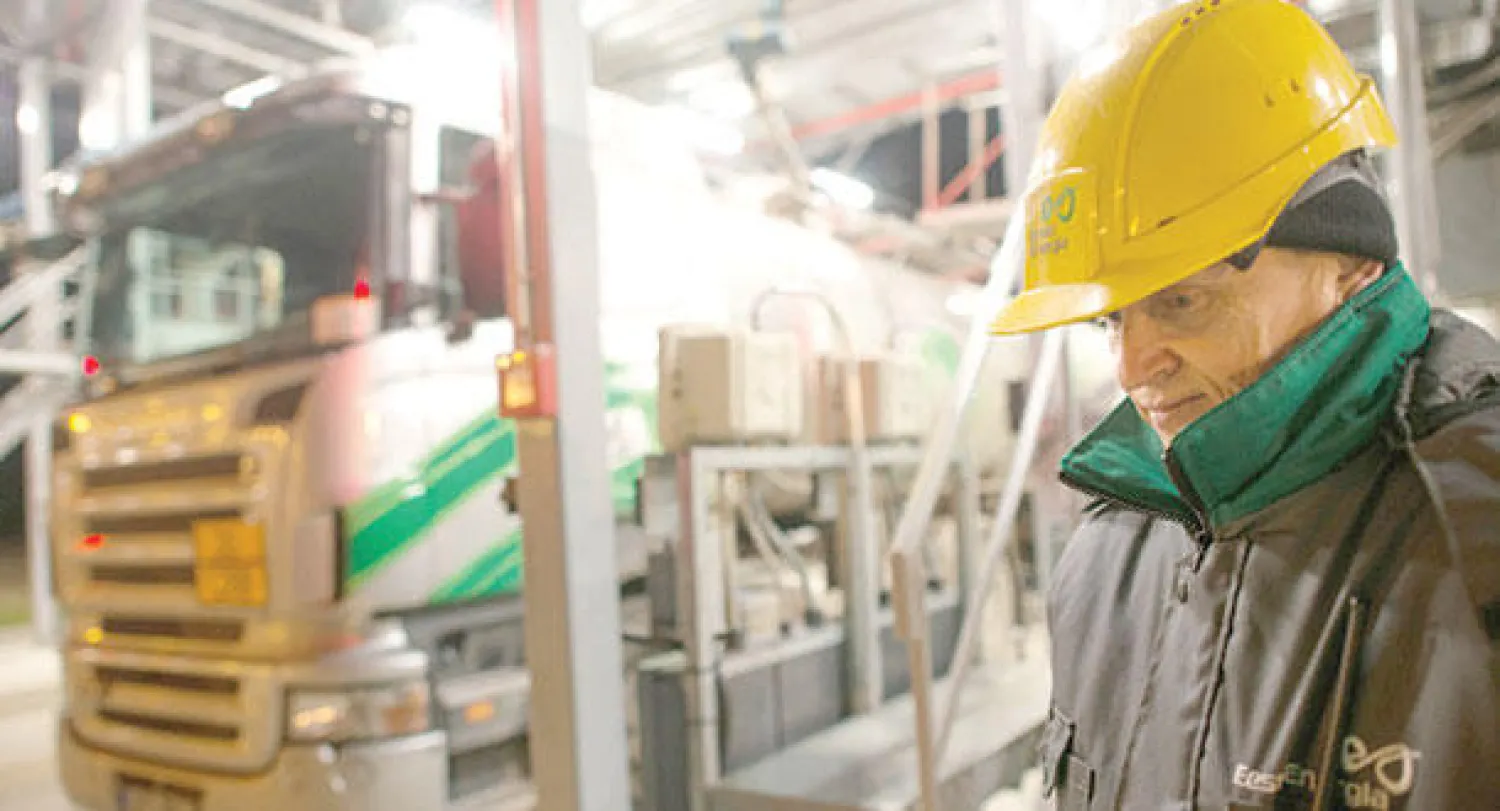 جانب من محطة لمعالجة الصخر الزيتي والطاقة في إستونيا.. وهي واحدة من كبرى المحطات في العالم (غيتي)