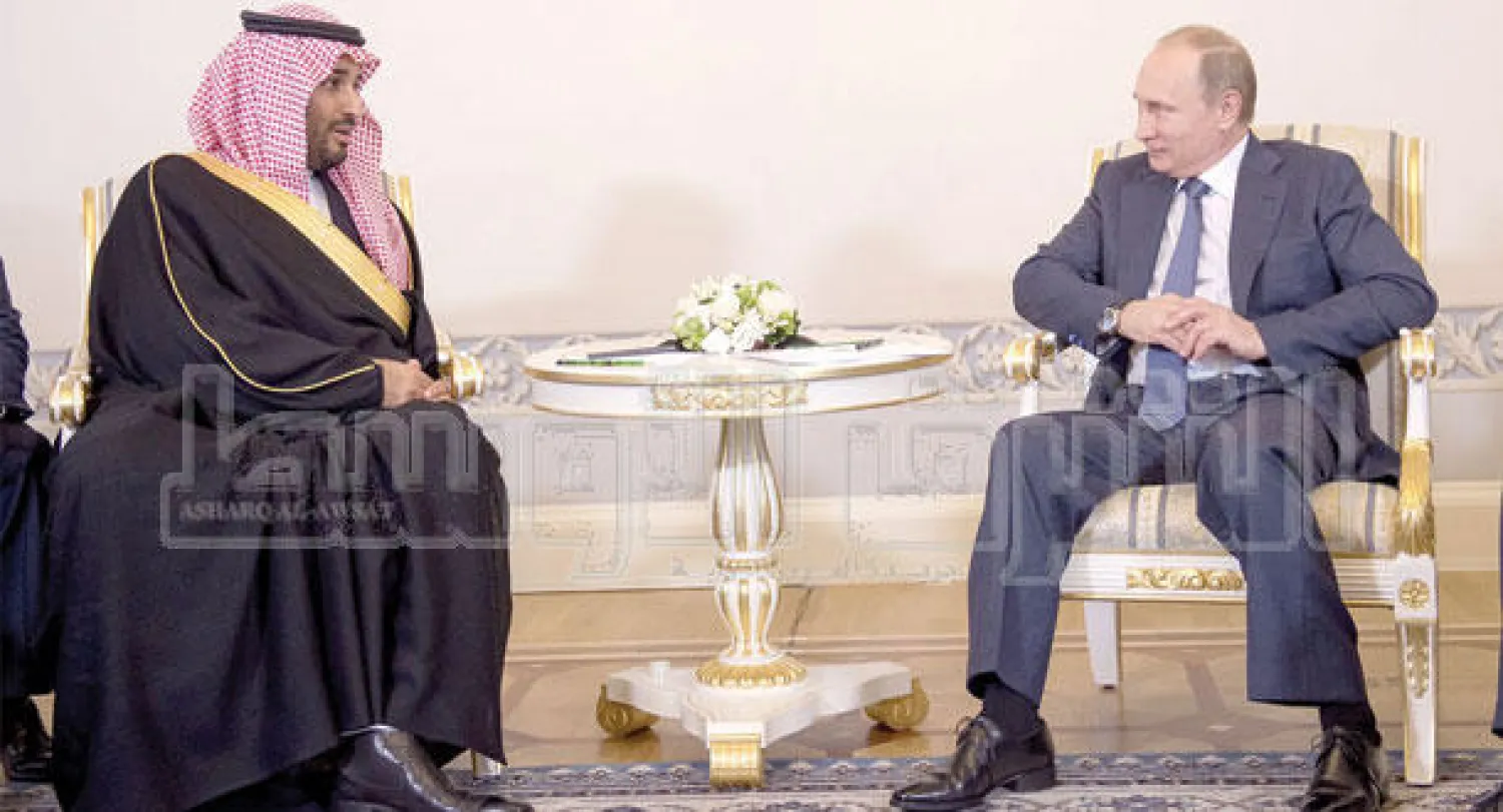 الأمير محمد بن سلمان ولي ولي العهد السعودي والرئيس الروسي فلاديمير بوتين خلال جلسة المباحثات (تصوير: بندر الجلعود)
