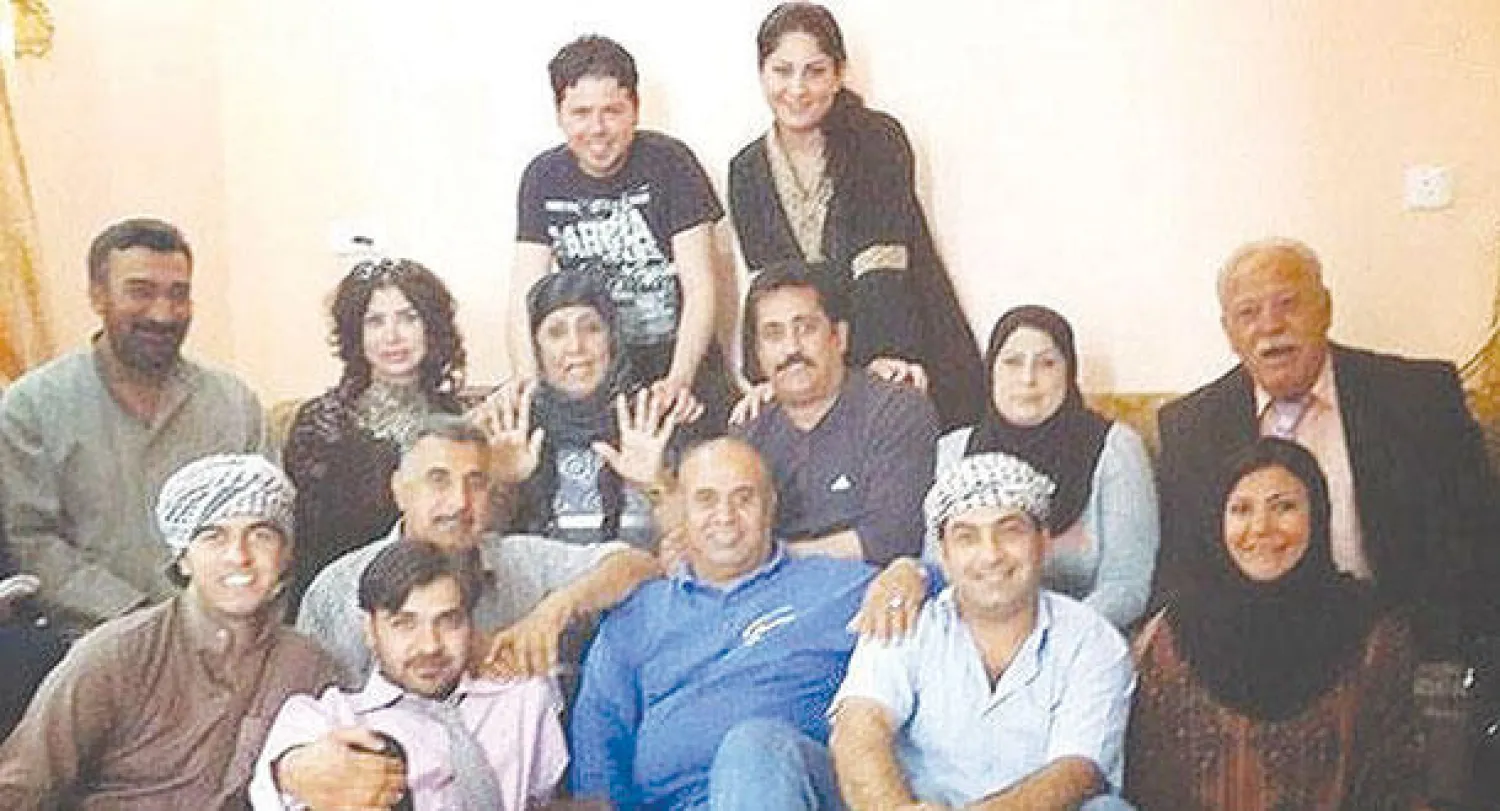 فنانون عراقيون في أحد الأعمال الفنية