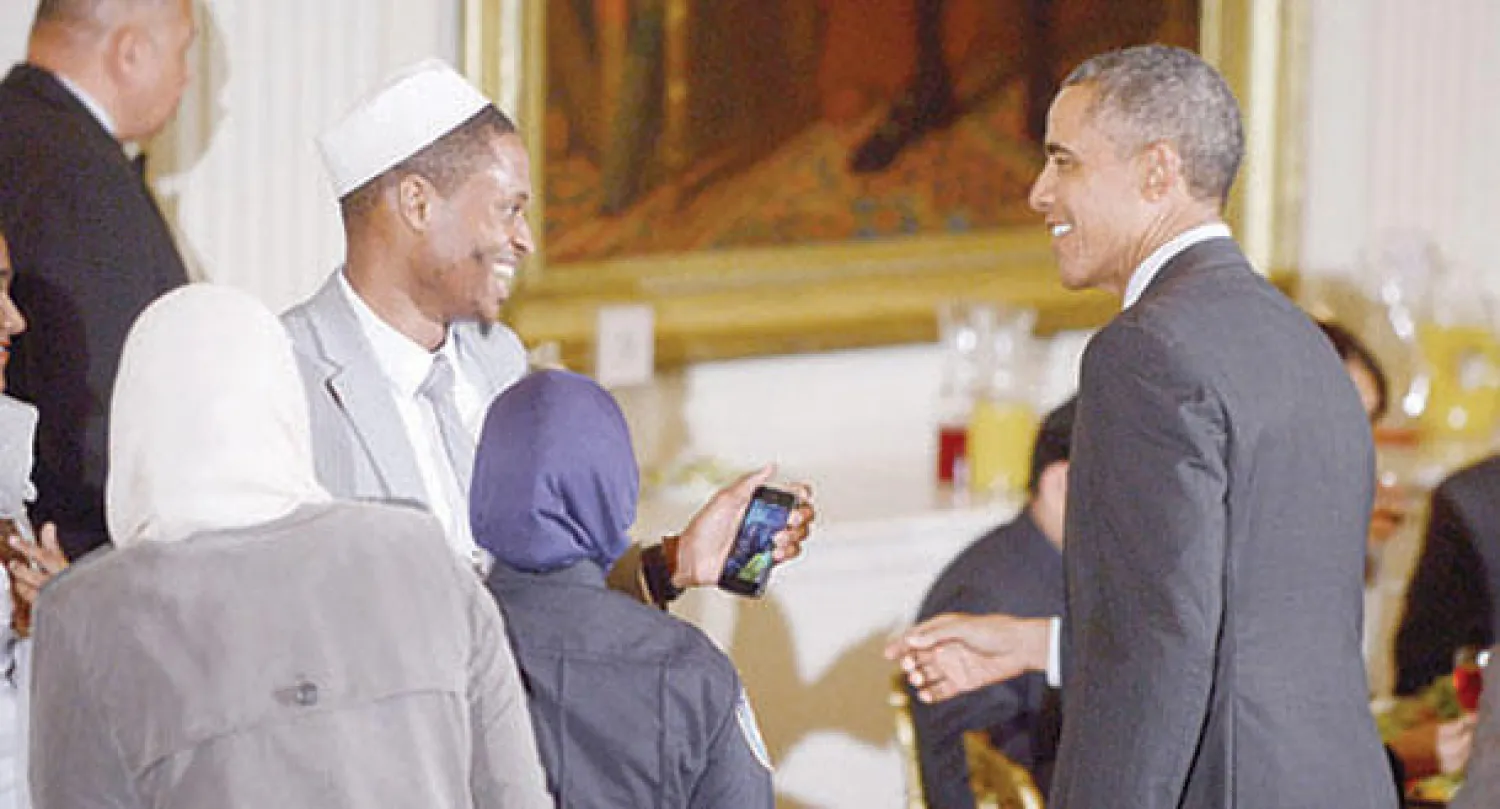 الرئيس الأميركي باراك أوباما يتحدث مع ضيوف حفل الإفطار السنوي في البيت الأبيض (إ.ب.أ)