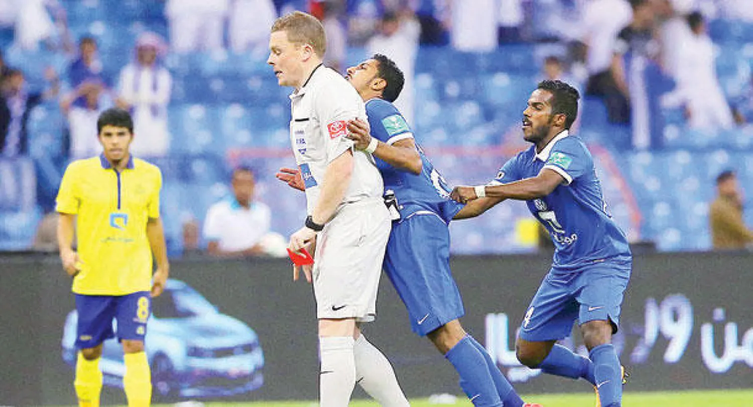 الحكم الأجنبي ومساعداه يحصلون على 135 ألف ريال من مباراة واحدة («الشرق الأوسط»)