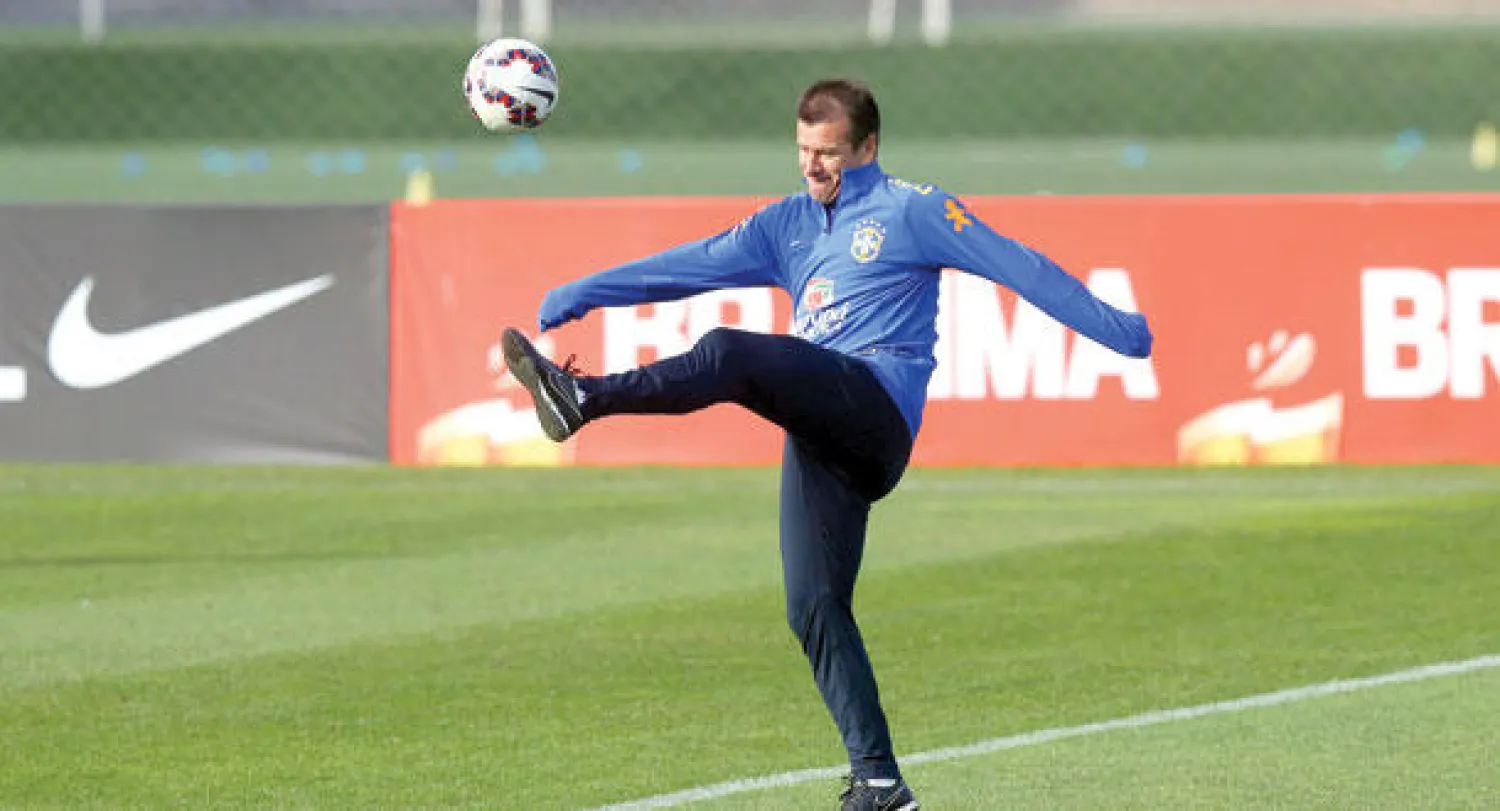 كارلوس دونغا مدرب المنتخب البرازيلي (إ.ب.أ)