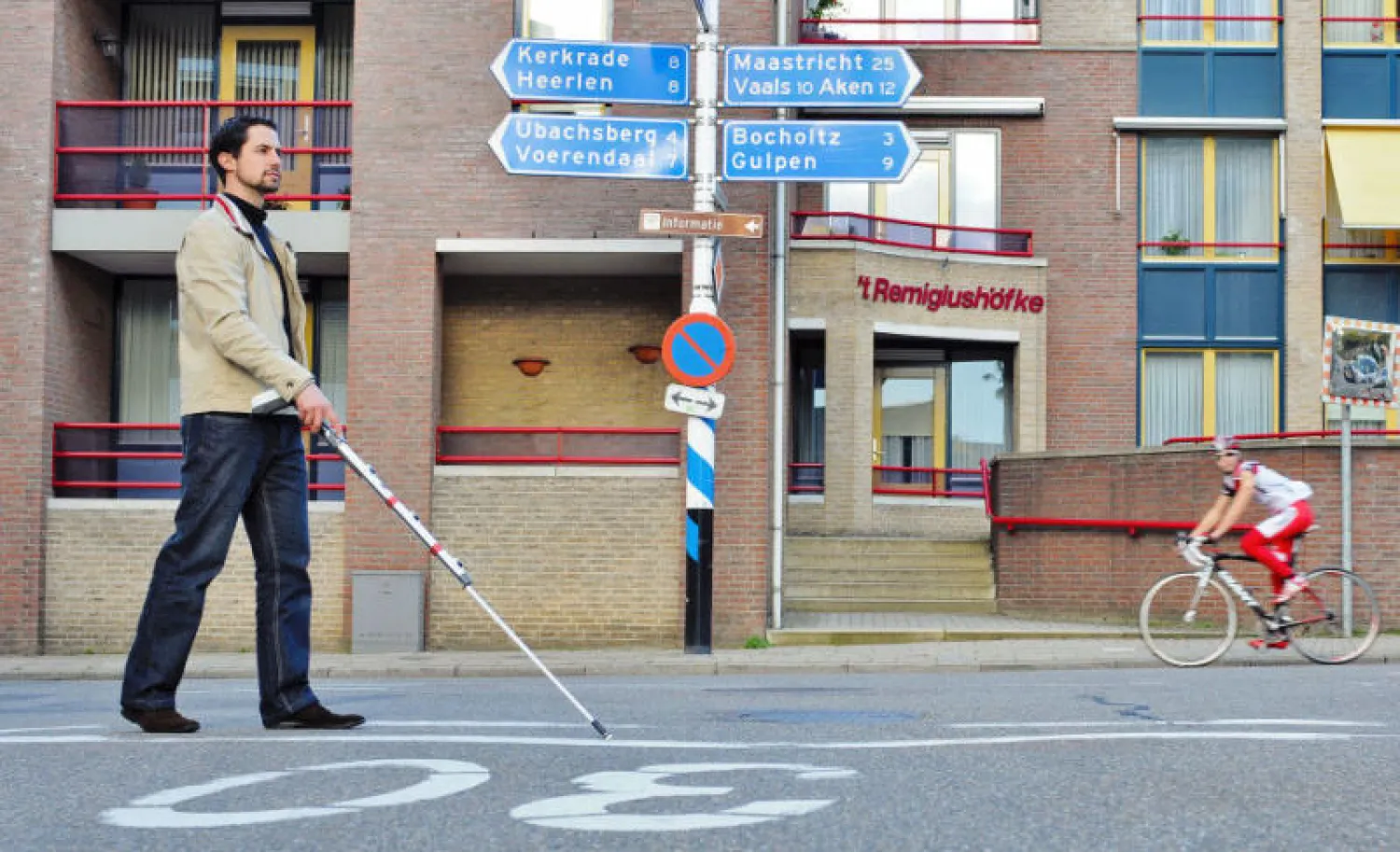 تقنية جديدة للهواتف الذكية تساعد المكفوفين على الرؤية