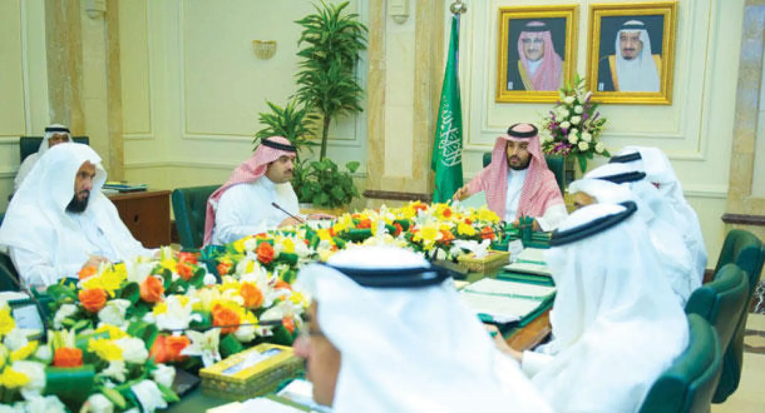 الأمير محمد بن سلمان ولي ولي العهد لدى ترؤسه في المدينة المنورة أمس اجتماع مجلس الشؤون الاقتصادية والتنمية (واس)