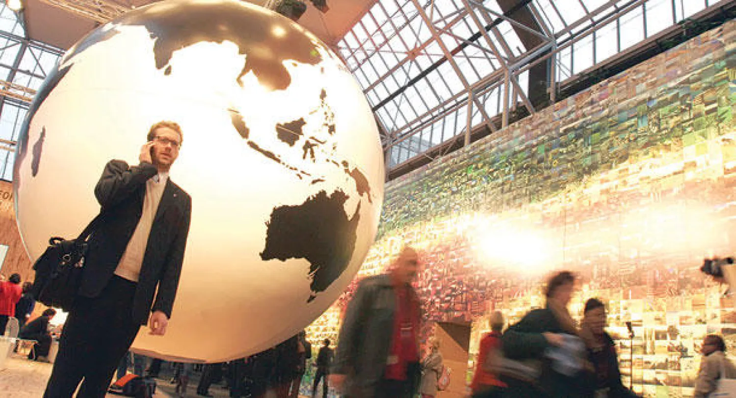 خطط المفوضية الأوروبية حول التجوال لاقت تأييدا كاملا من جانب قادة دول الاتحاد الأوروبي خلال قمتهم الأخيرة في بروكسل (أ.ب)