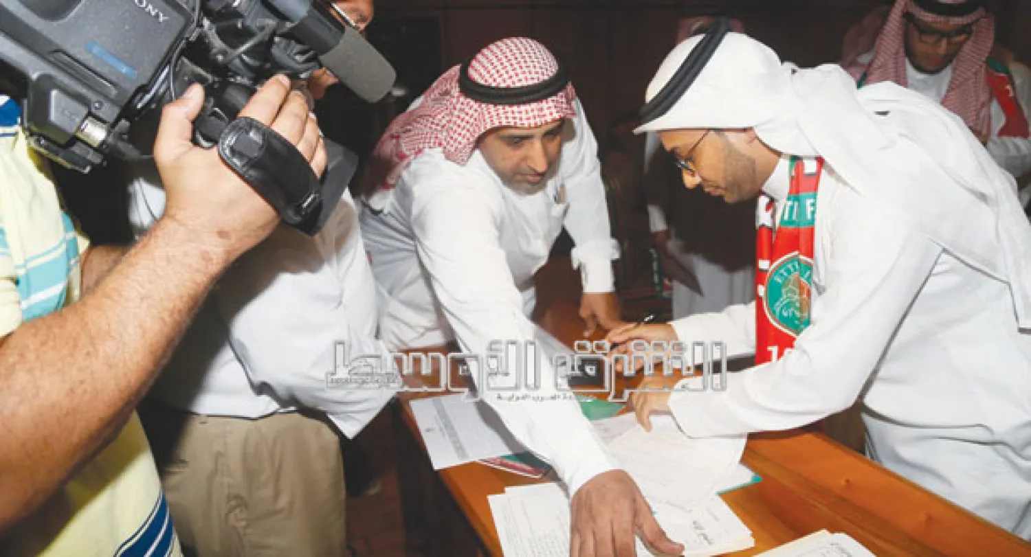 الاتفاقيون ما زالوا في انتظار الأسماء المرشحة لرئاسة ناديهم (تصوير: عيسى الدبيسي)