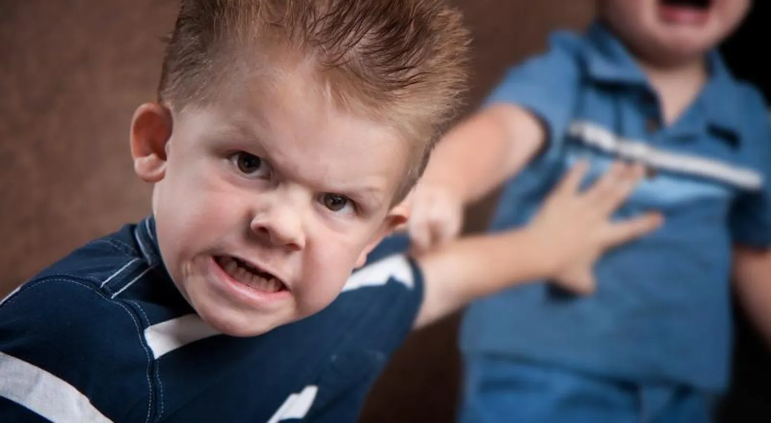 التلفزيون قد يجعل طفلك أكثر عدوانية