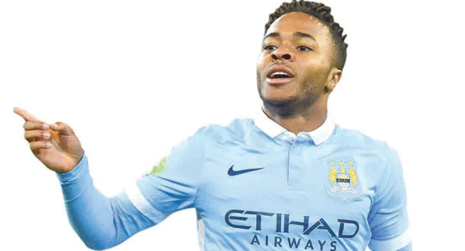 سترلينغ يحتفل بهدفه الأول بقميص مانشستر سيتي (إ.ب.أ)